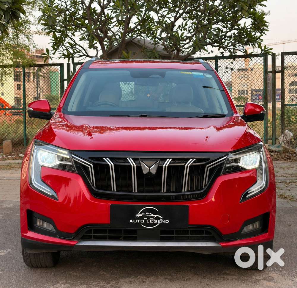 Mahindra Xuv700 2.0 Ax 7 Petrol At Str, 2023, Petrol