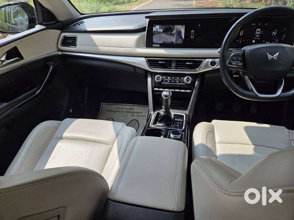 Mahindra Xuv700 2.2 Ax 7 Diesel Mt Luxury Pack Str, 2024, Diesel