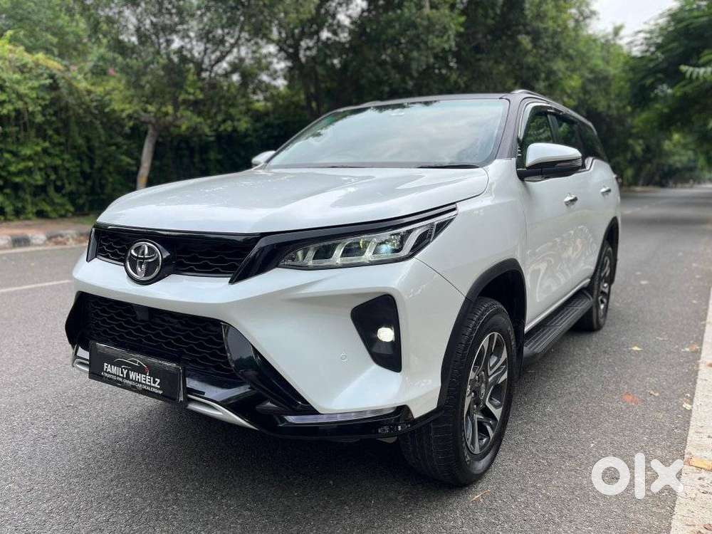 Toyota Fortuner Legender 4x4 At 2.8, 2025, Diesel