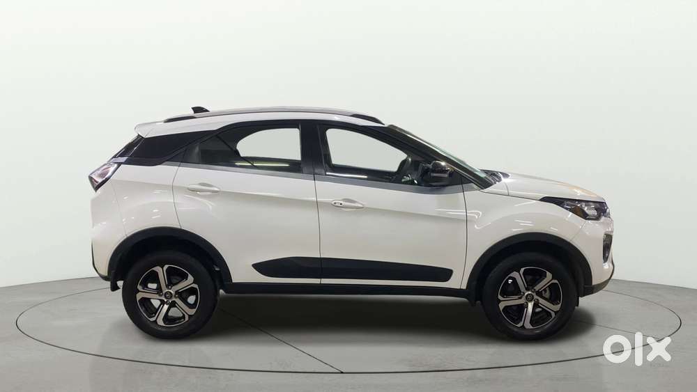Tata Nexon 1.2 Revotron Xza Plus, 2021, Petrol