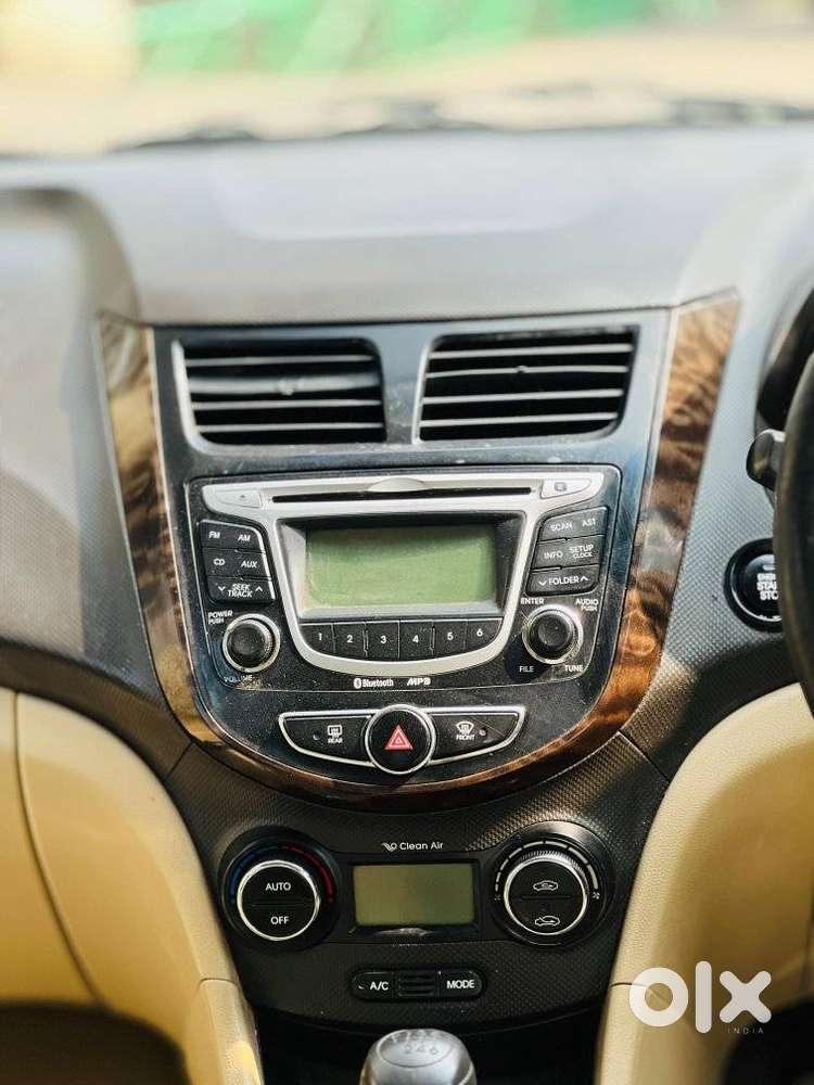 Hyundai Verna Crdi Vgt Sx 1.5, 2012, Diesel