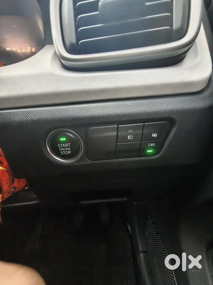 2023 Tata Punch Dazzle Accomplished Sunroof Cng