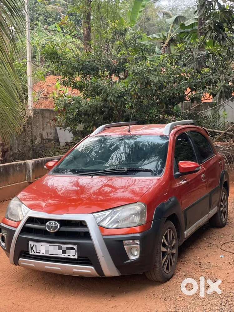 Toyota Etios Cross 2016 Diesel Well Maintained