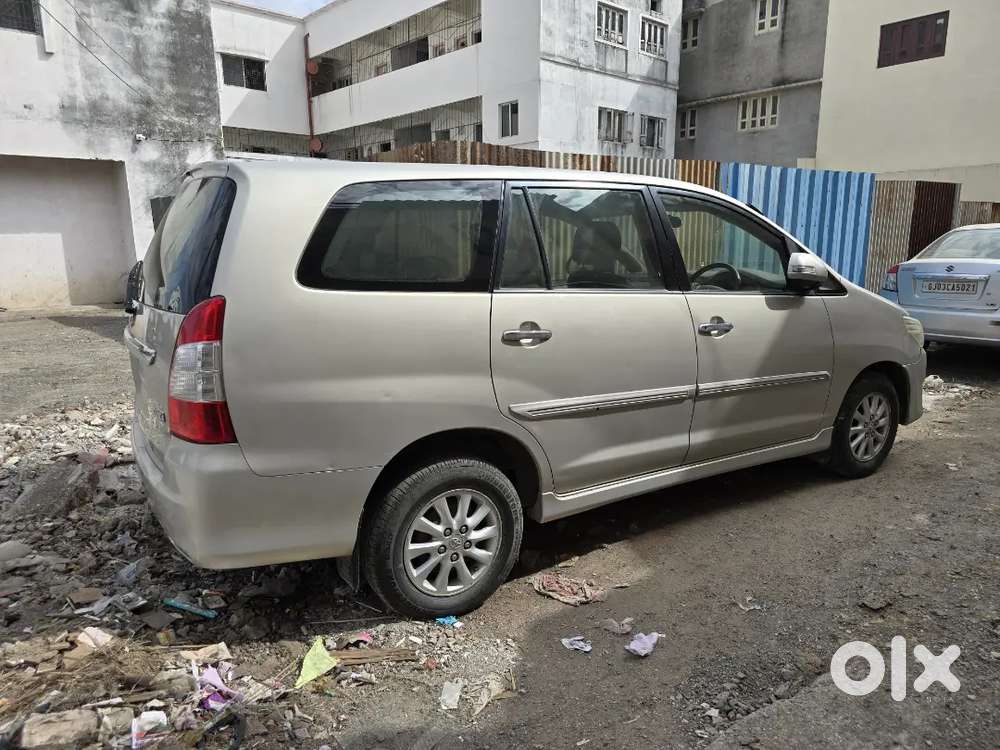 Toyota Innova 2012 Diesel Well Maintained