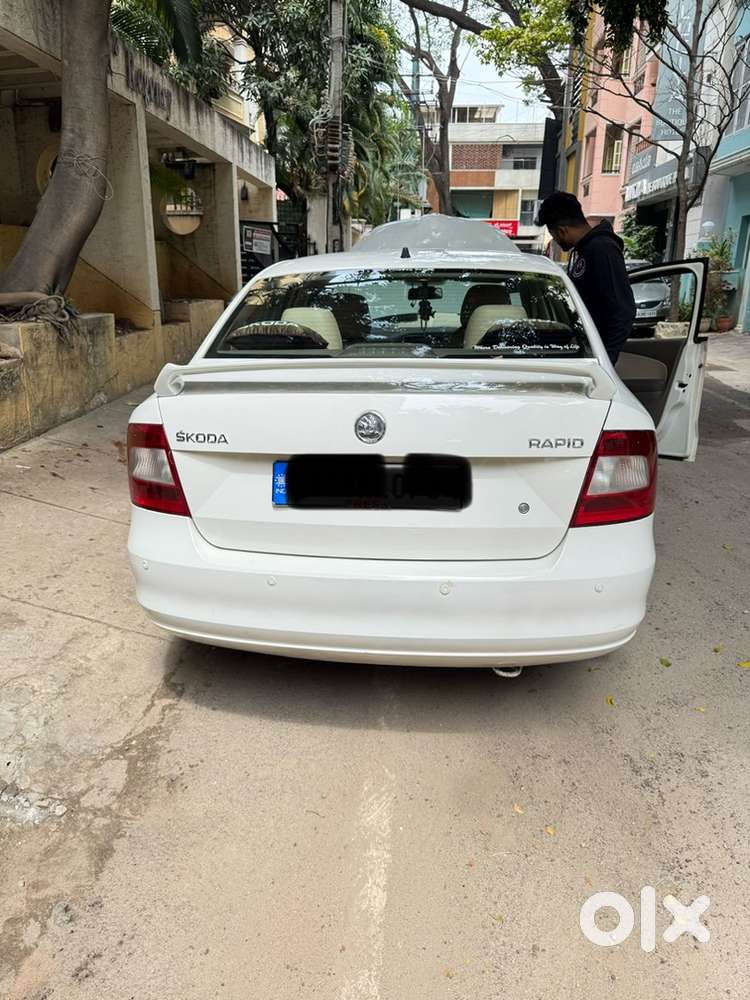 Skoda Rapid Elegance 2014