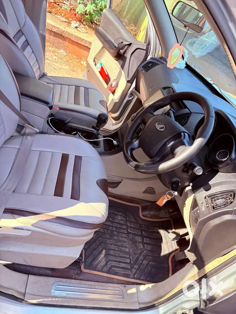 Mahindra Xuv500 2016 Diesel 137718 Km Driven