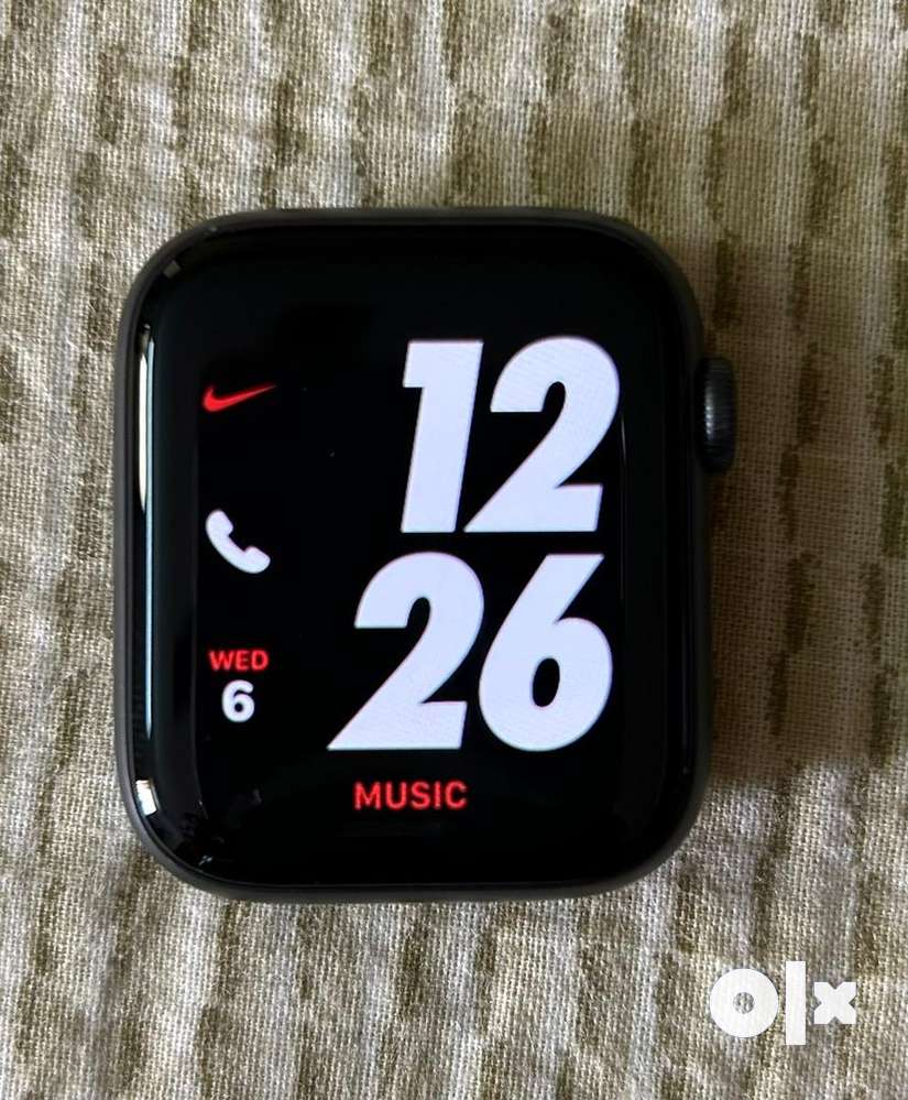 Apple watch best sale 5 44mm black