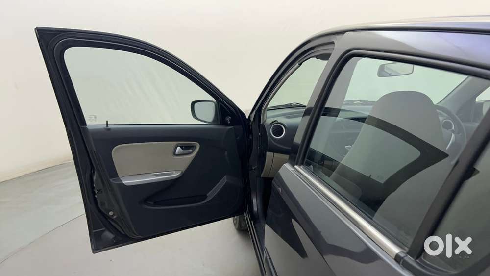 Maruti Suzuki Alto K10 1.0 Vxi Amt, 2015, Petrol