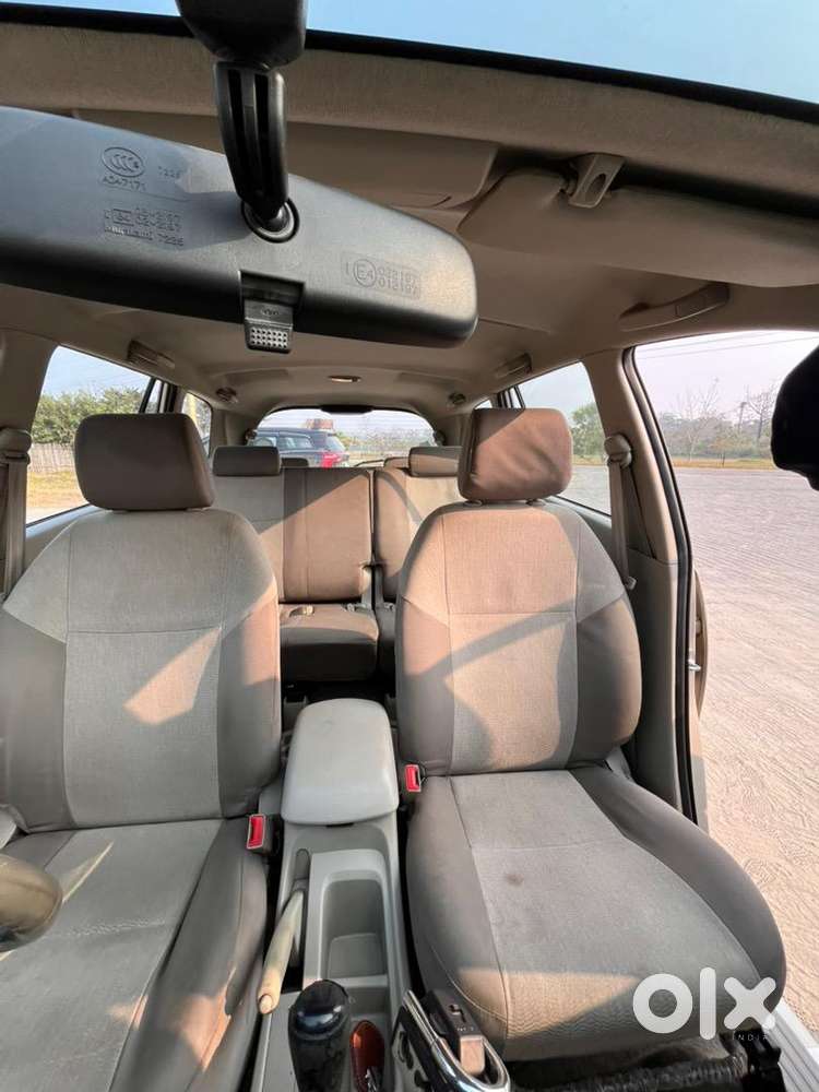 Toyota Innova 2.5v  Army Officer Owned L Original Condition
