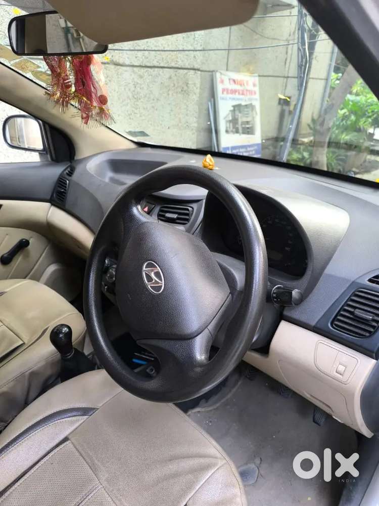 Hyundai Eon Magna + 2012