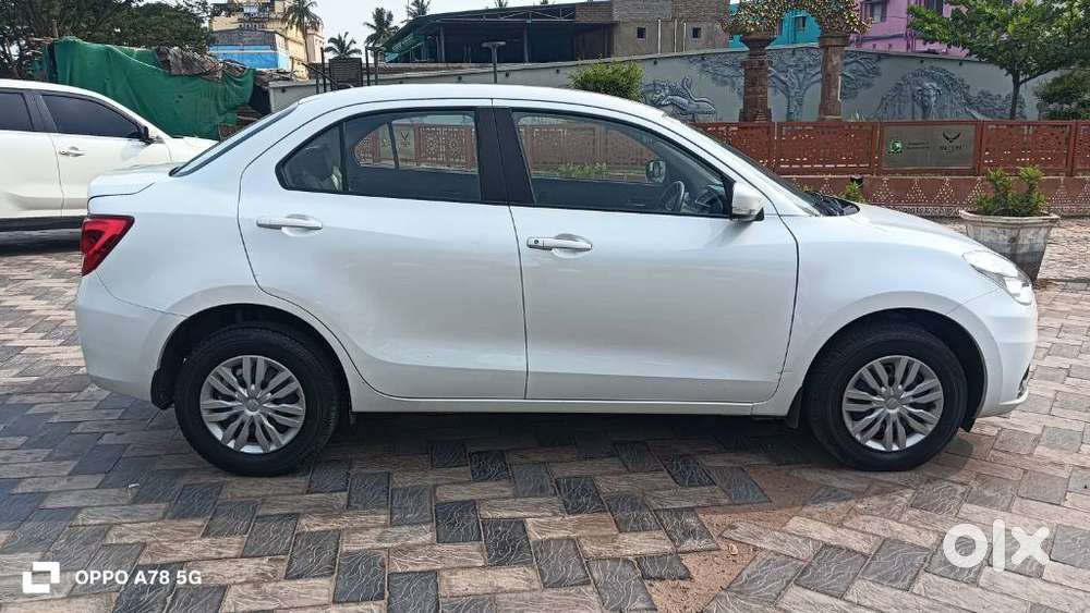 Maruti Suzuki Dzire 1.2 Vxi, 2023, Petrol