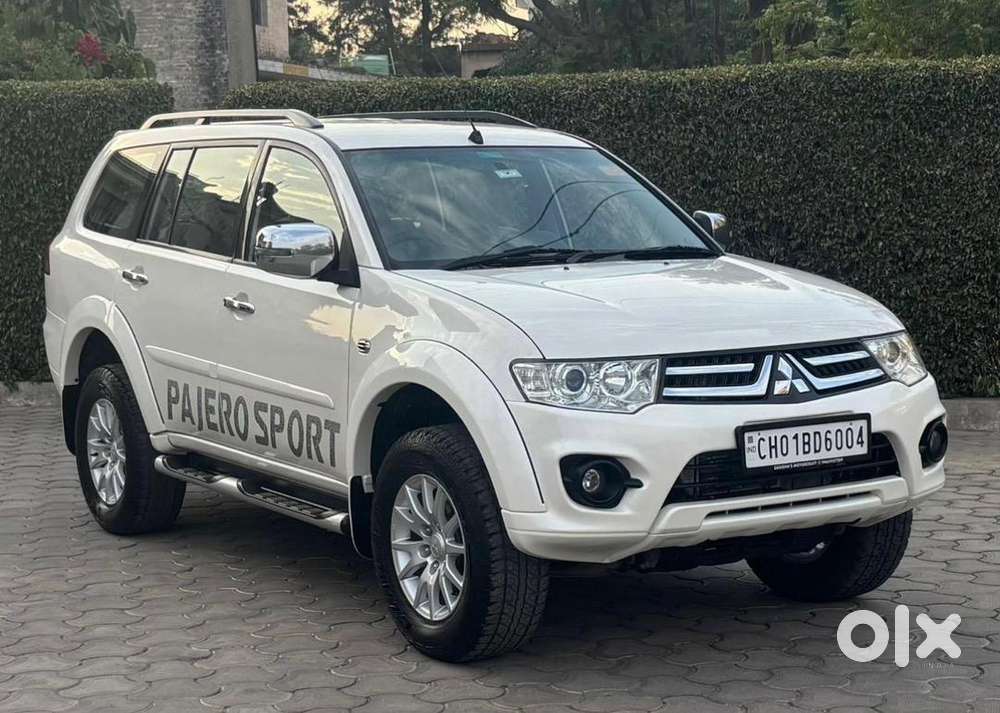 Mitsubishi Pajero Sport 2015 Diesel Well Maintained