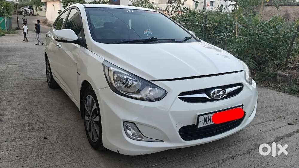 Verna1.6 Sx (0) With Sunroof Diamond Cut Alloy Wheel