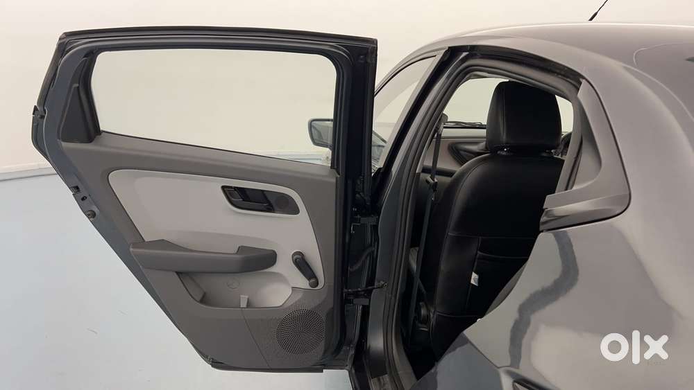 Tata Altroz 1.2 Xe Rhytm Petrol, 2021, Petrol