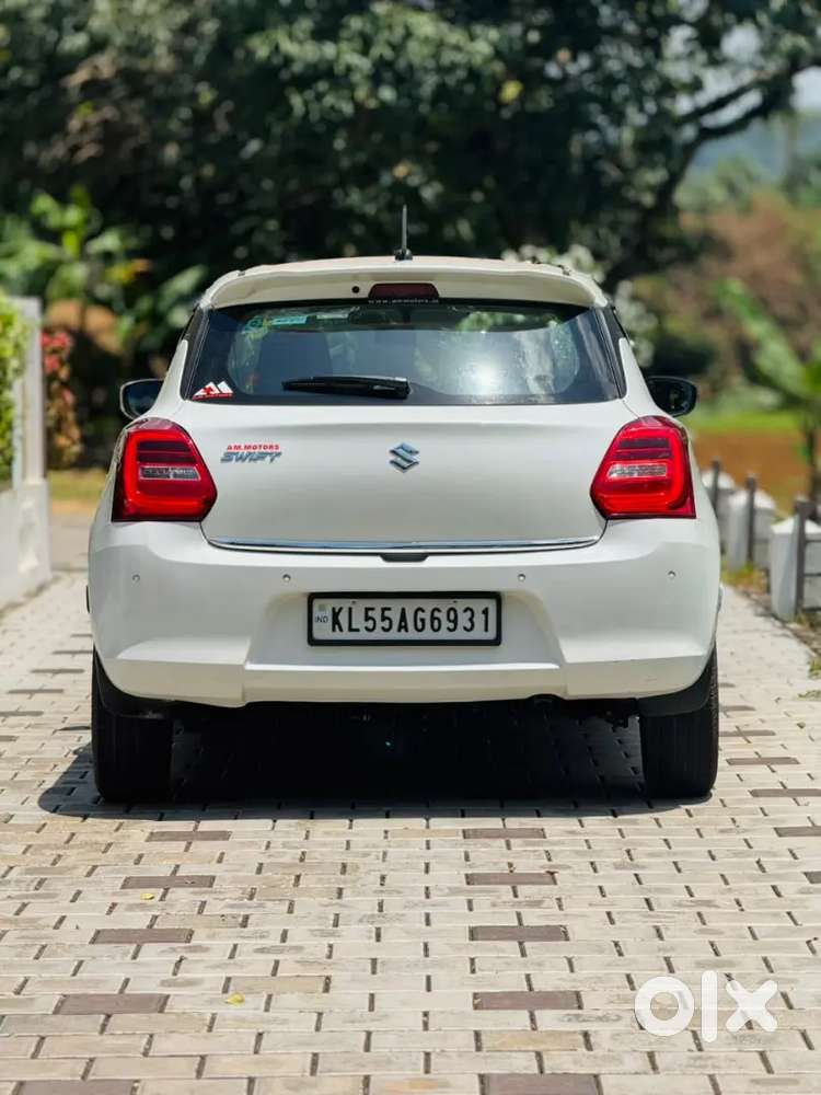 Maruti Suzuki Swift Zxi 2023 Petrol Manual Plus
