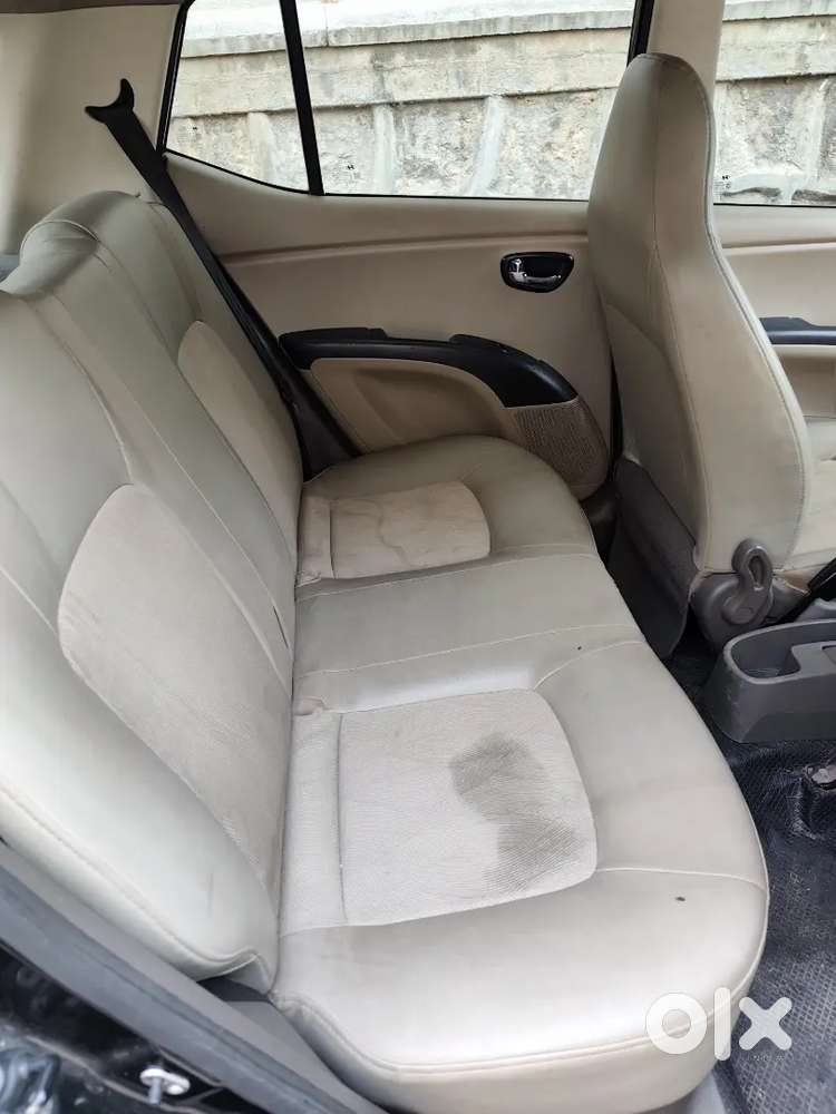 Hyundai I10 2012 Petrol 180000 Km Driven