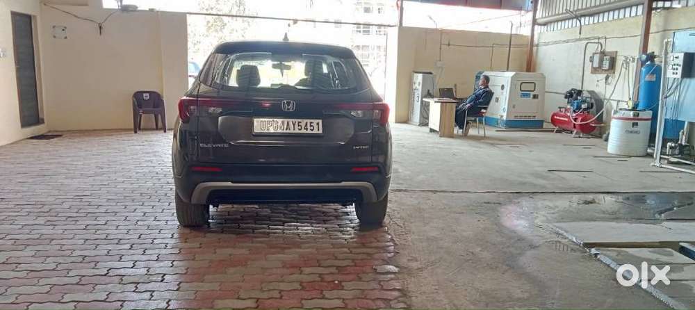 Honda Elevate V Mt, 2024, Petrol