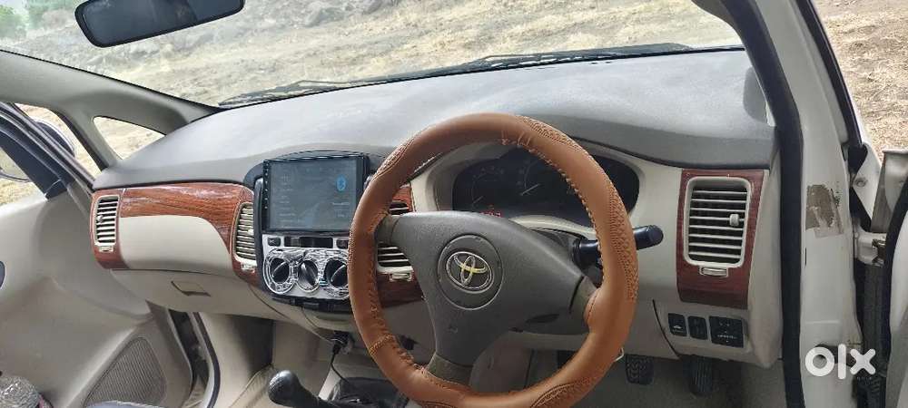 Toyota Innova 2011 Diesel Well Maintained