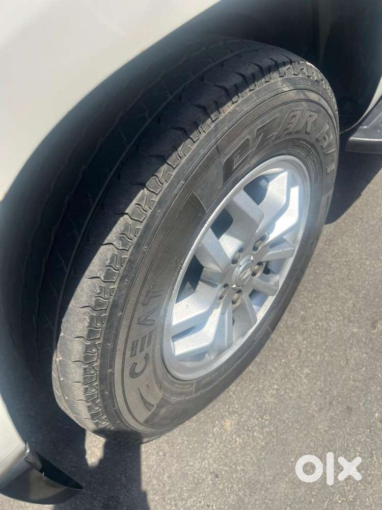 Mahindra Tuv 300 2018 Diesel Well Maintained