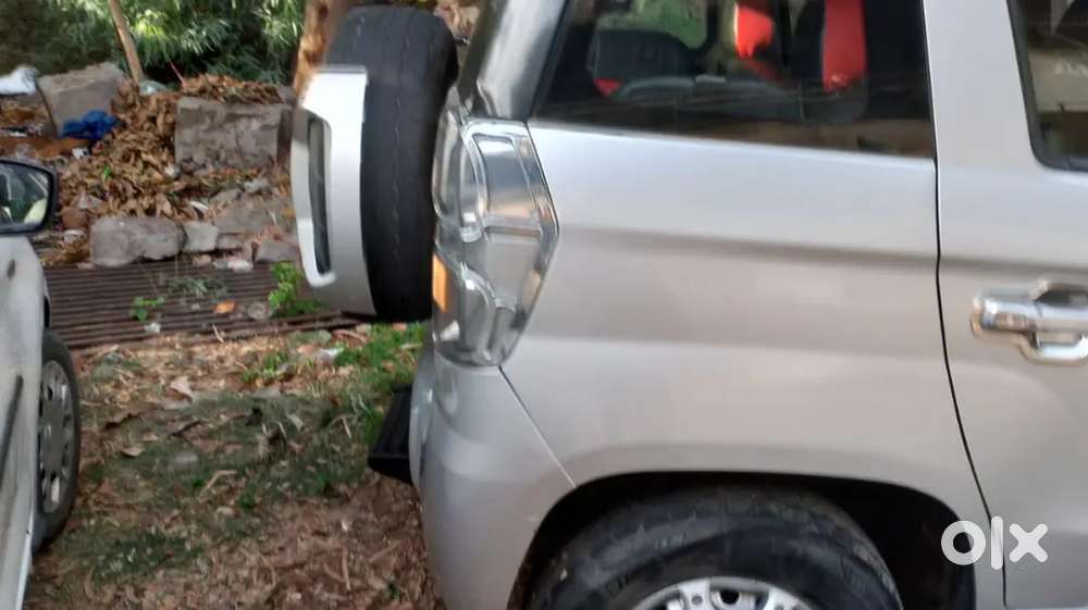 Mahindra Tuv 300 2019 Diesel 41900 Km Driven