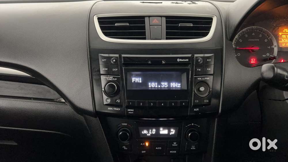 Maruti Suzuki Swift 1.3 Zxi, 2015, Petrol