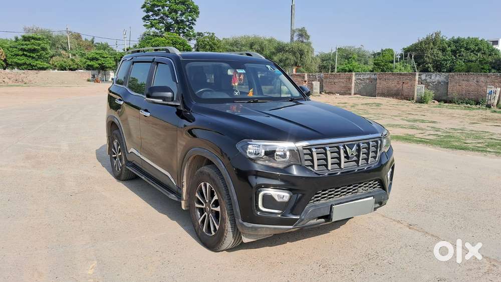 Mahindra Scorpio N Z2 Petrol Mt 7 Str, 2025, Petrol