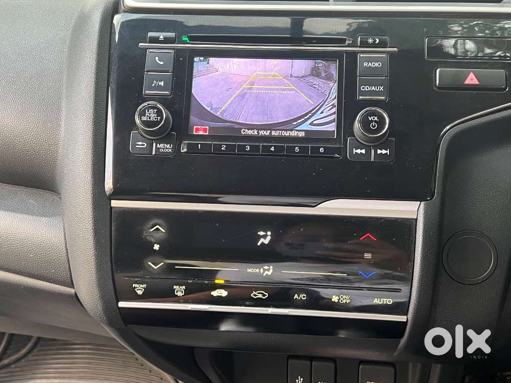 Honda Jazz Version V 2016