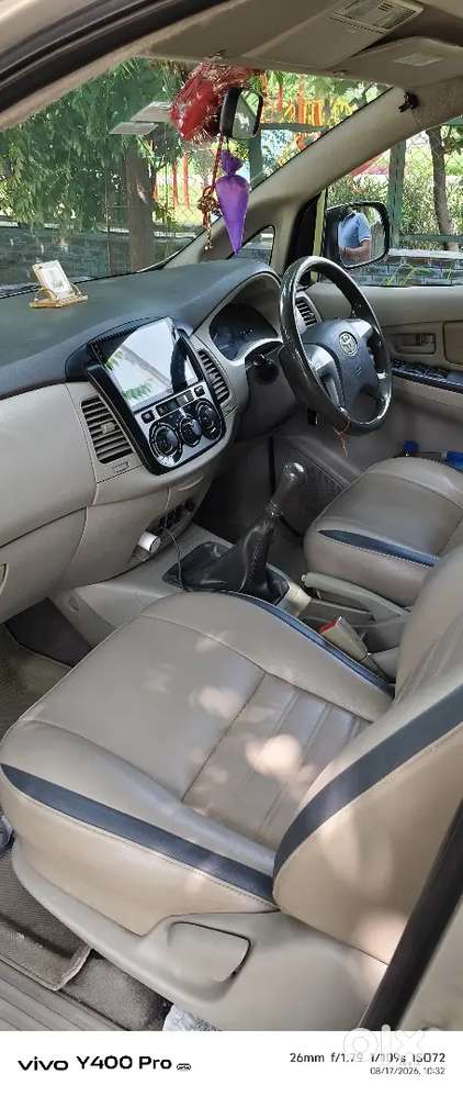 Toyota Innova 2.5 G 2014