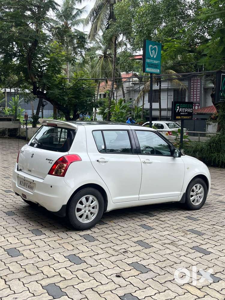 Maruti Suzuki Swift Vvt Zxi, 2008, Petrol