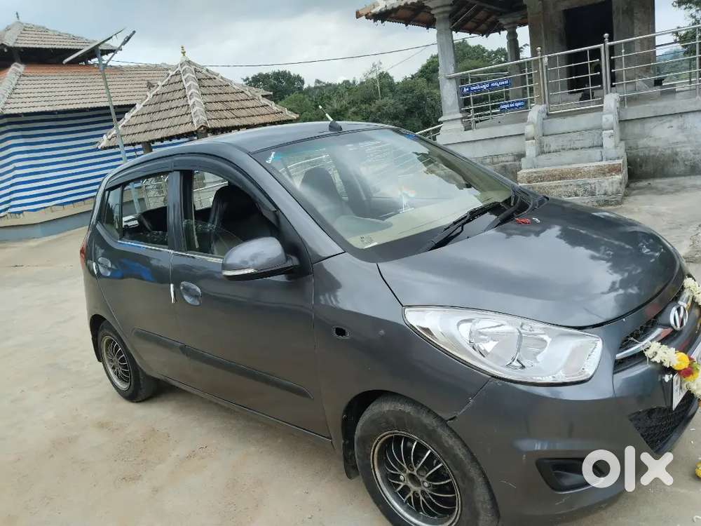 Hyundai I10 2011 Petrol 128000 Km Driven