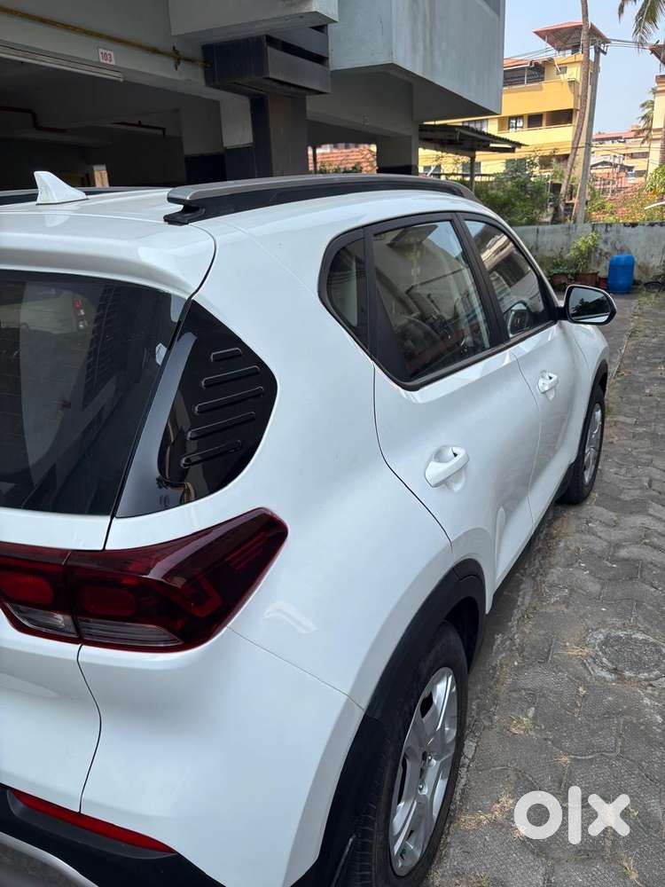 Kia Sonet Petrol 22209 Km Driven