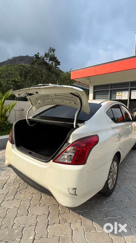 Full Option Nissan Sunny For Sale