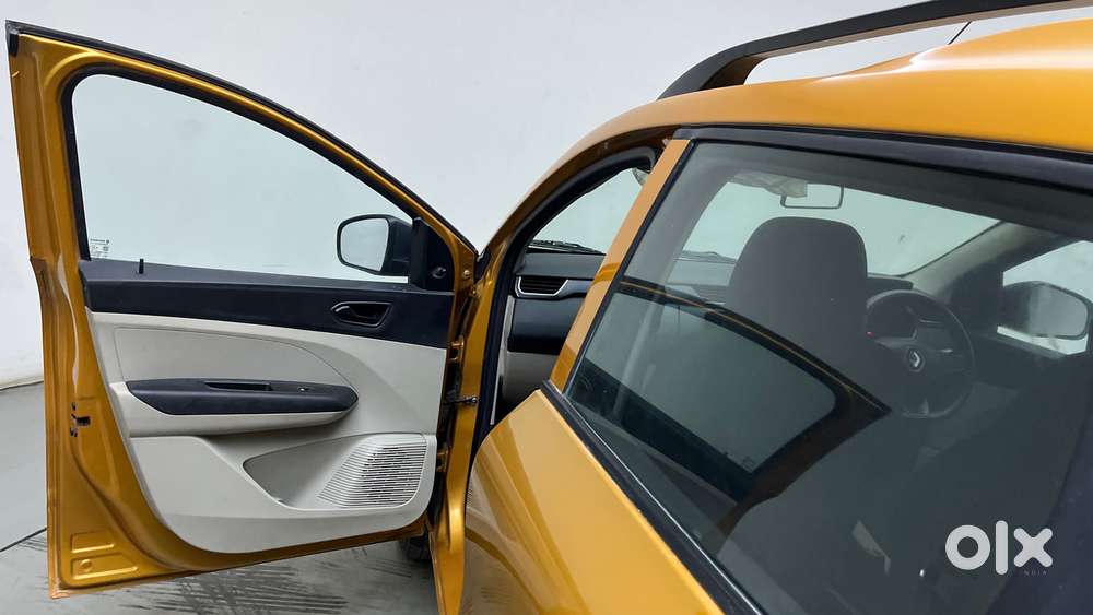 Renault Triber Rxl, 2022, Petrol