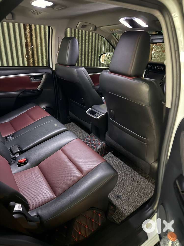 Toyota 2.8 Legender 4x2 2025 Diesel Well Maintained