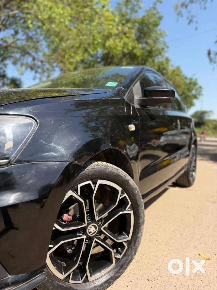 Volkswagen Polo Black Car 2013 Model
