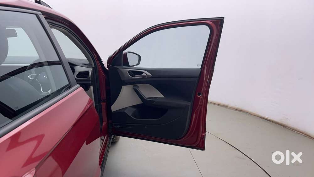Volkswagen Taigun 1.0 Tsi Highline At, 2022, Petrol