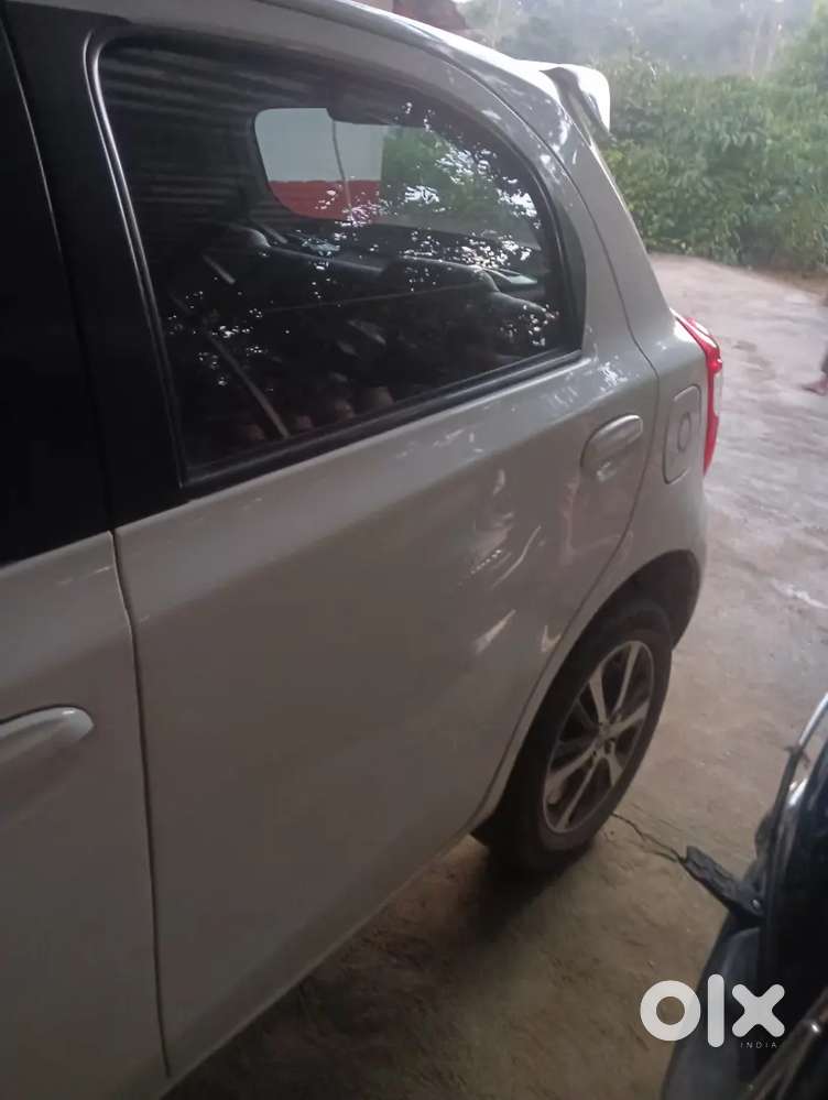 Toyota Etios Liva 2012