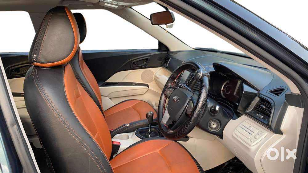 Mahindra Xuv300 1.2 W6 Amt Petrol, 2022, Petrol