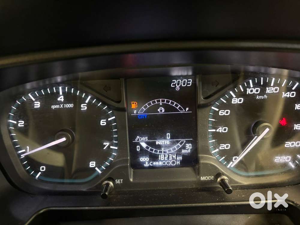 Tata Punch 1.2 Revotron Accomplished Dazzle Pack Mt, 2022, Petrol