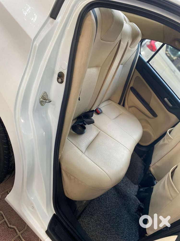 Honda Amaze [2021-2023] 1.2 Vx I-vtec Mt, 2022, Petrol