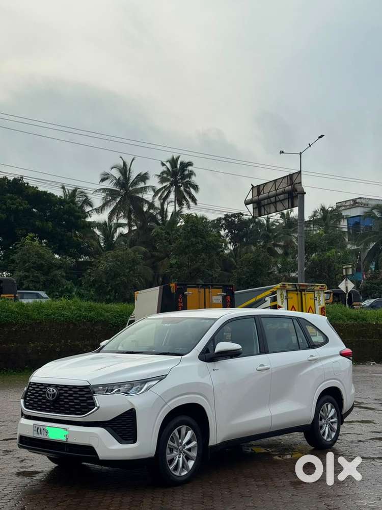 Toyota Innova Hycross 2026 Petrol Strong Hybrid H-ev