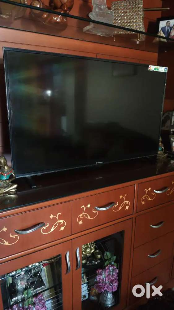 Panasonic LED  TV, screen size 109 cm, 42 inches tv