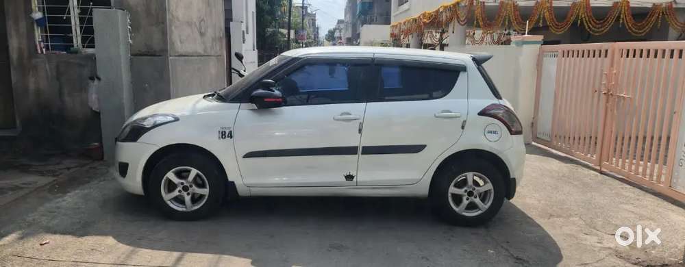 Maruti Suzuki Swift 2012 Diesel 92000 Km Driven