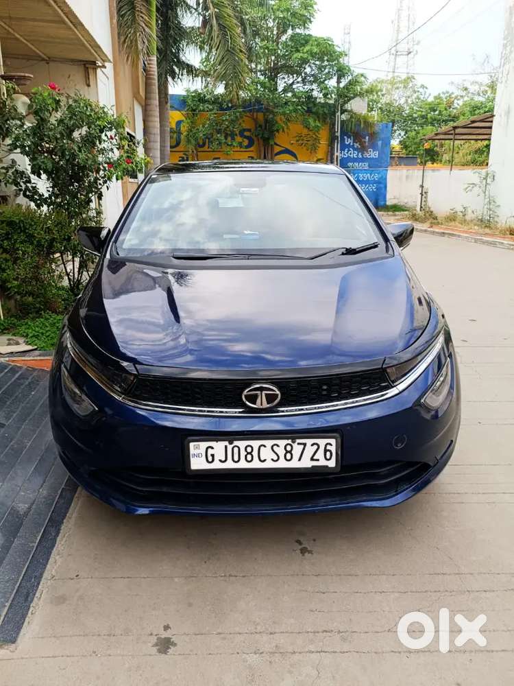 Tata Altroz Xz+s Cng 2023  42,775 Km  Mint Condition