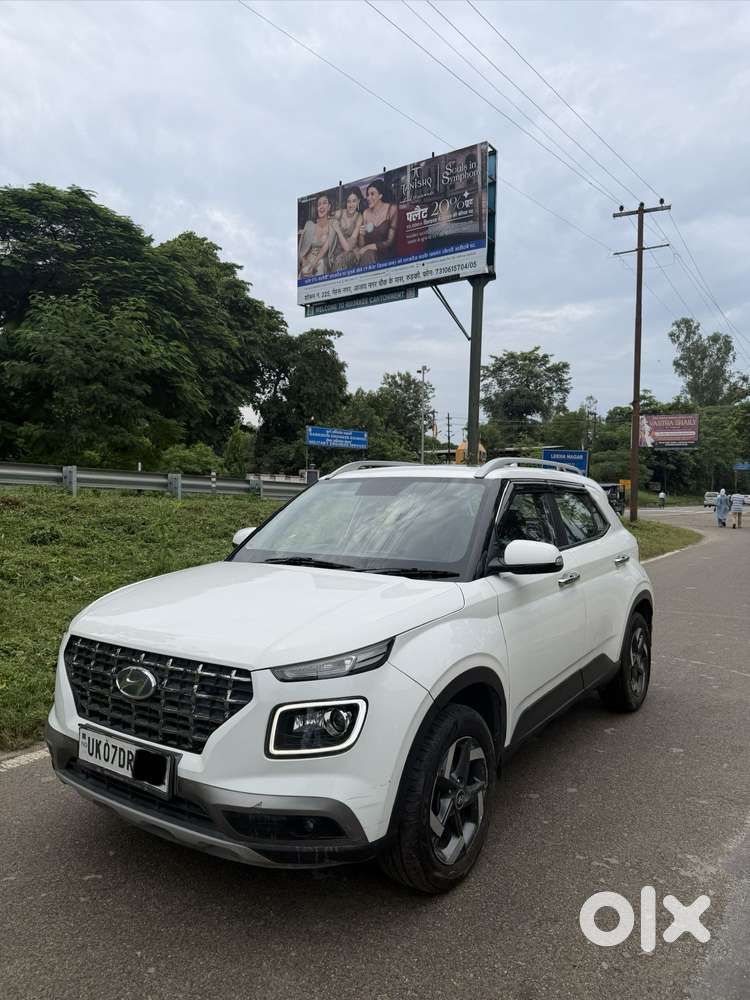 Hyundai Venue Sx (o) Mt 1.5 Diesel, 2020, Diesel