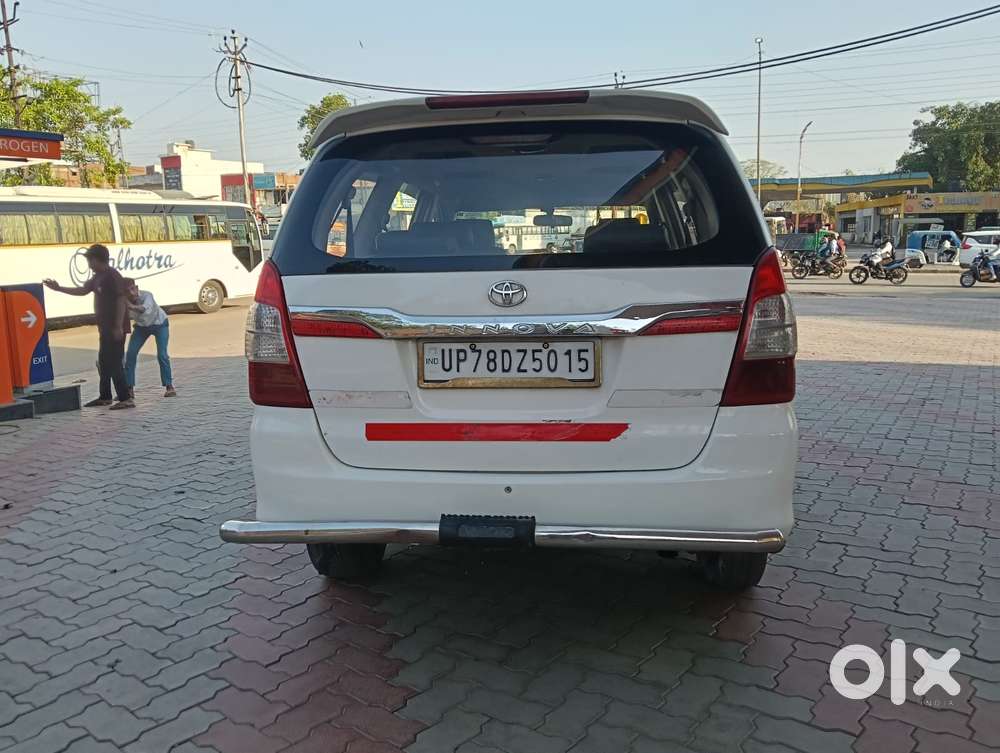 Toyota Innova 2.5 Gx 8 Seater Limited Edition, 2015, Diesel