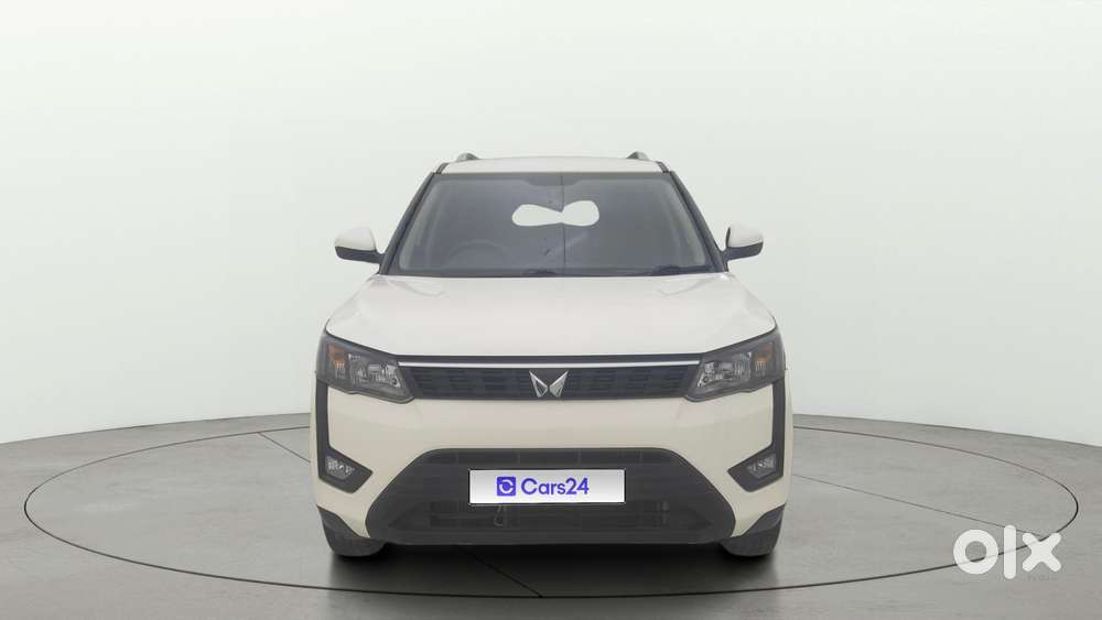 Mahindra Xuv300 W4, 2023, Petrol