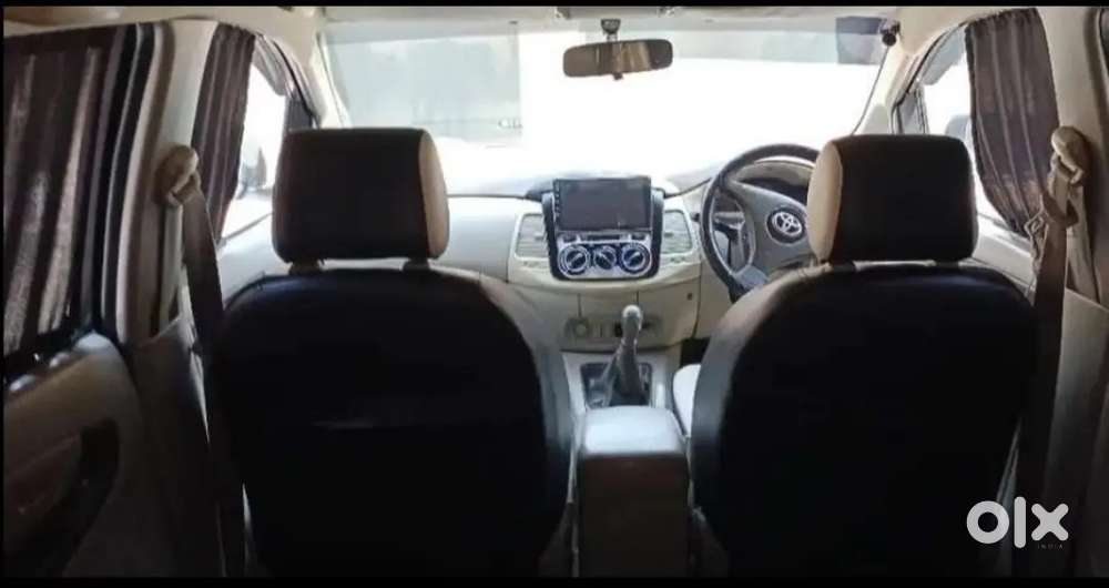 Toyota Innova Hycross 2009