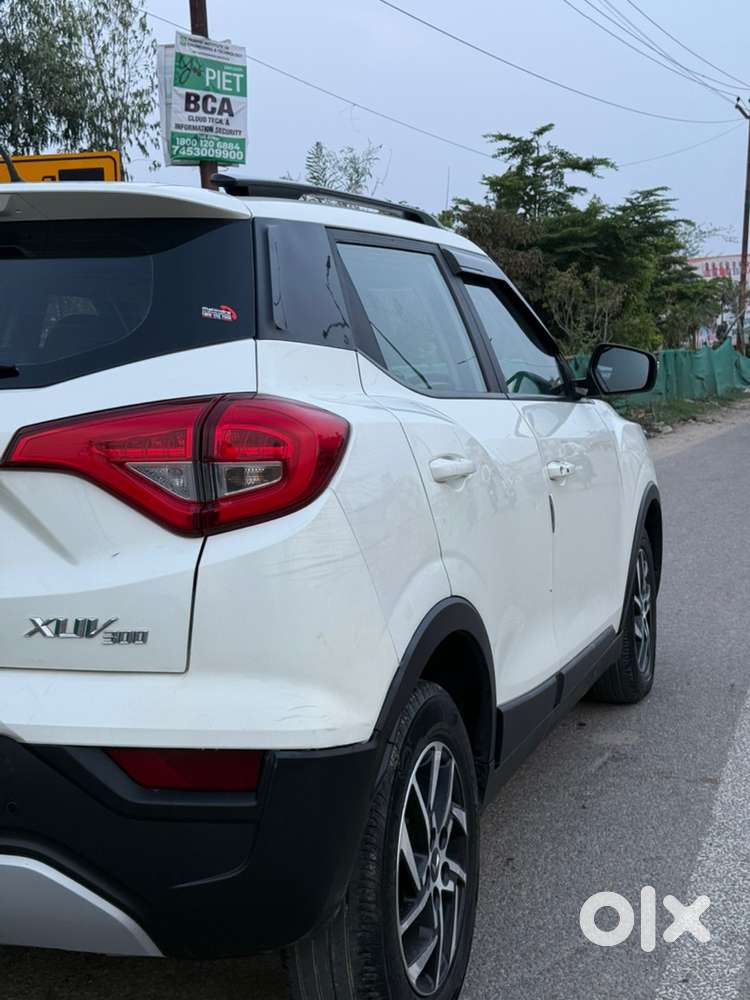 Mahindra Xuv300 Petrol 2023 Top Modal