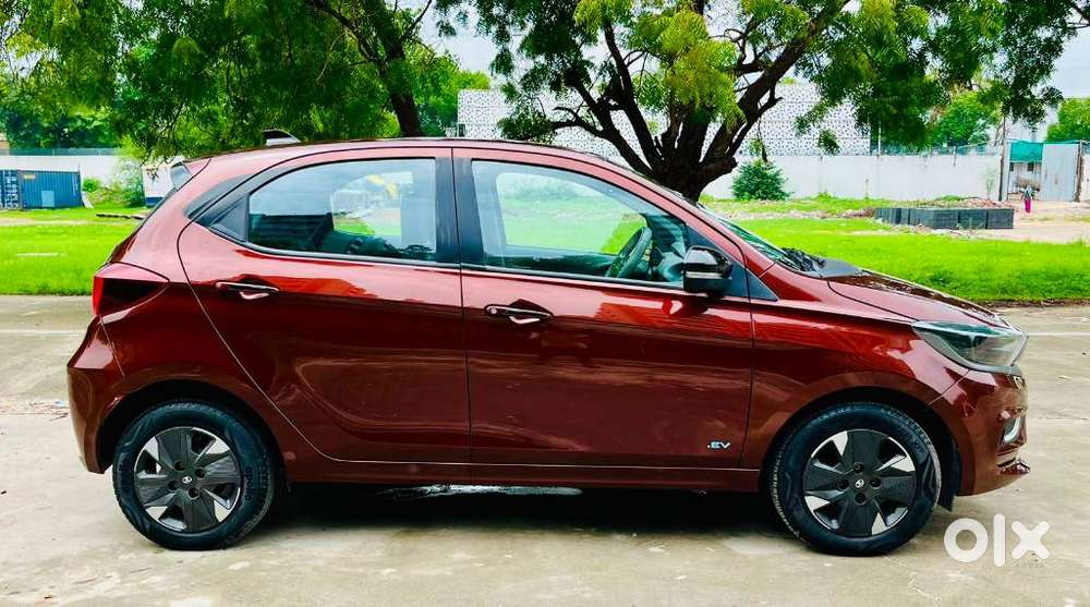 Tata Tiago Ev Xz Plus Tech Lux Lr, 2025, Electric
